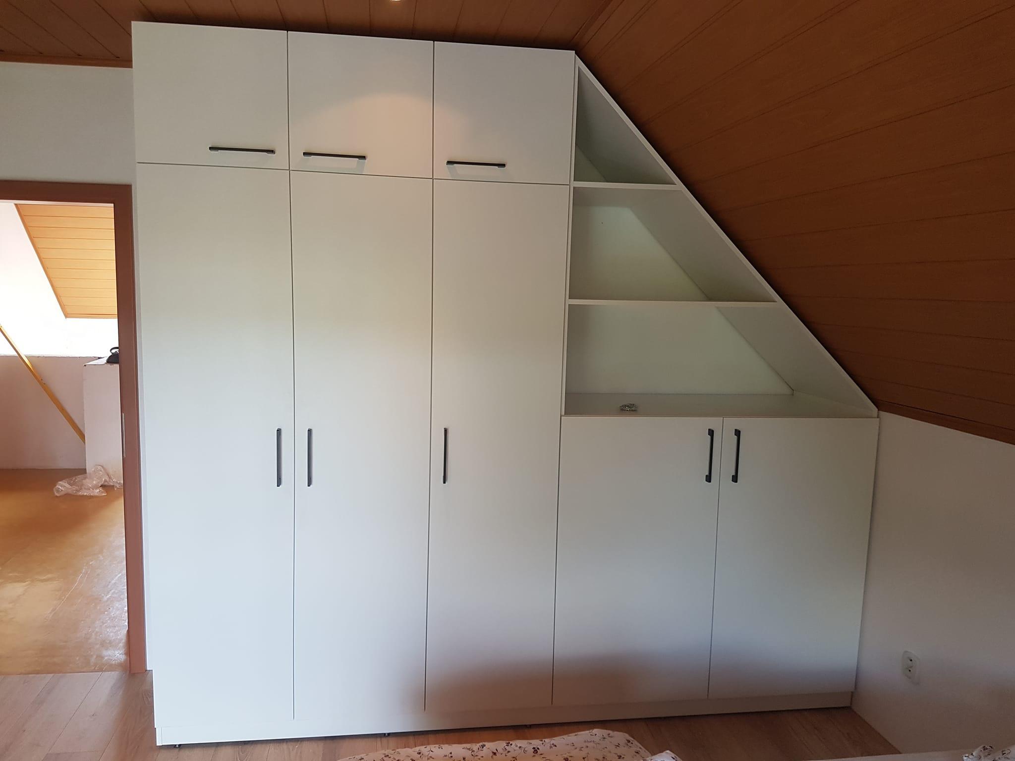 Kuchynská linka - moderný dizajn s ostrovom